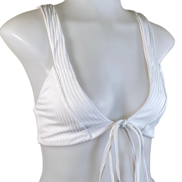 Sade Bikini in White - Lovers and Friends - Picture 3 of 12